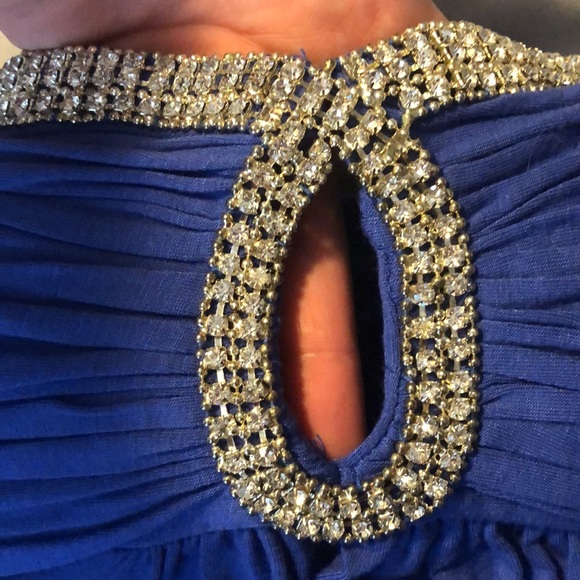 Blue stretchy strapless dress never been worn. - Picture 4 of 4